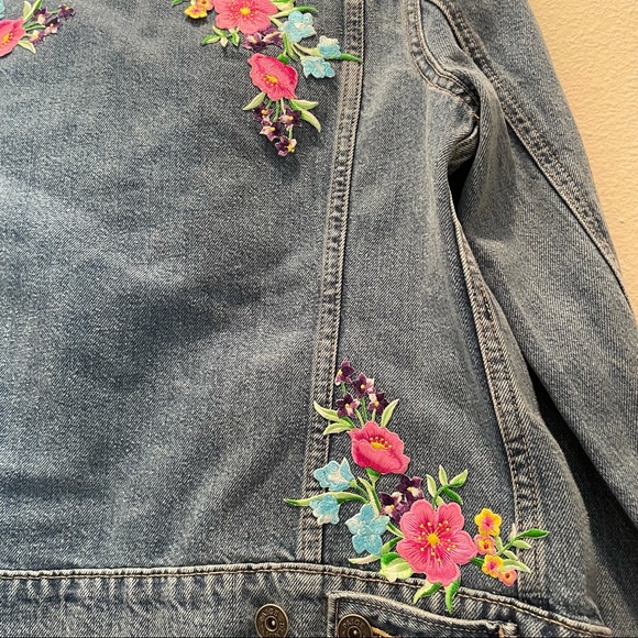 Paige personalized no rain no flowers denim jacket - Picture 4 of 7